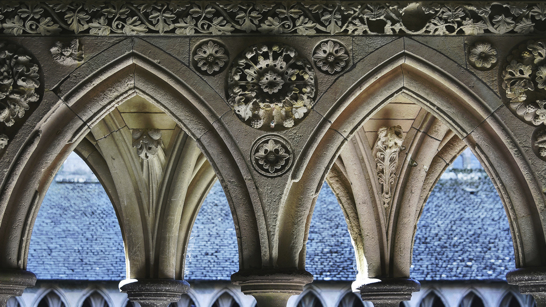 Cloitre Mont St Michel 1