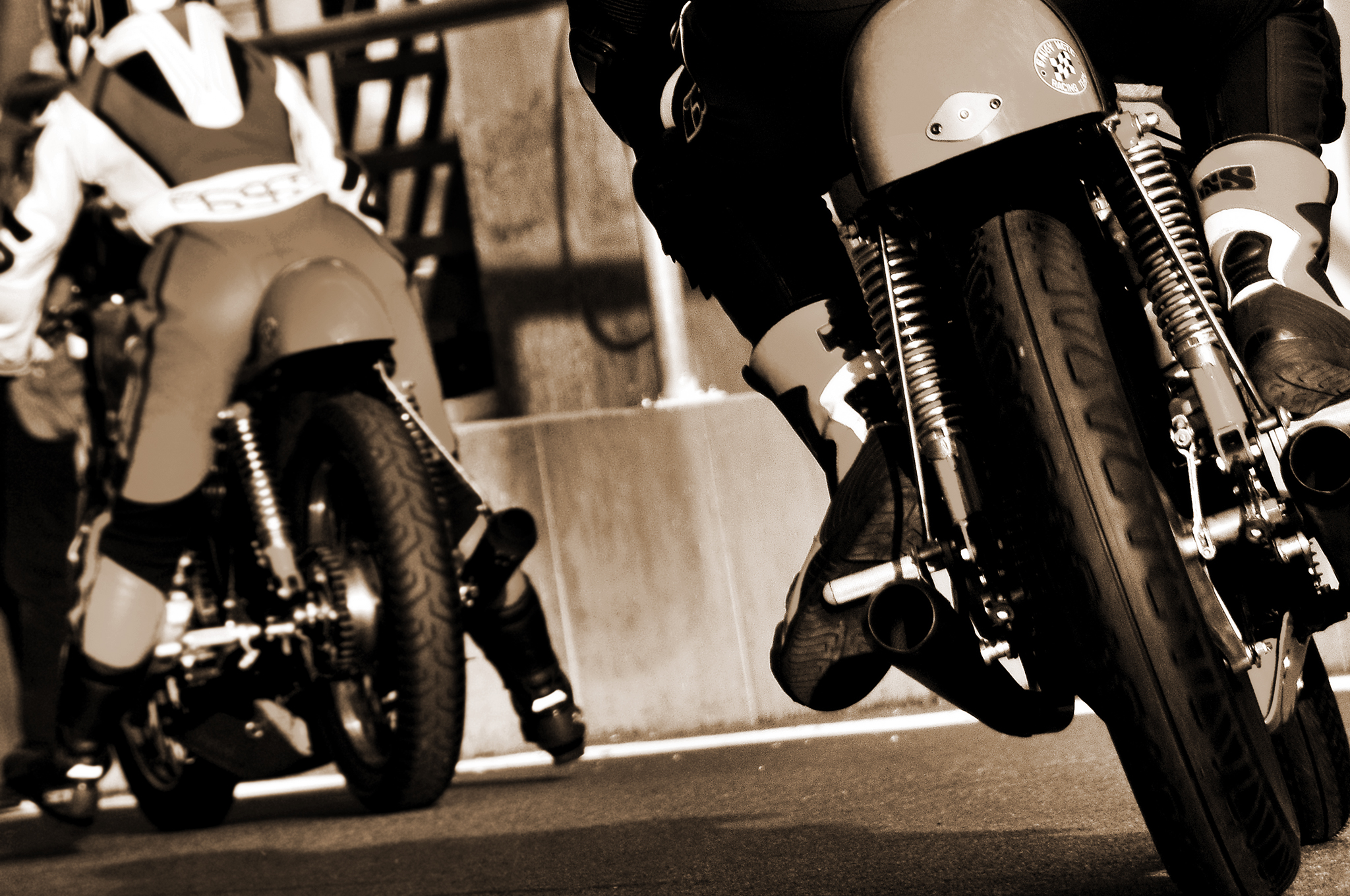  DUC1377anb